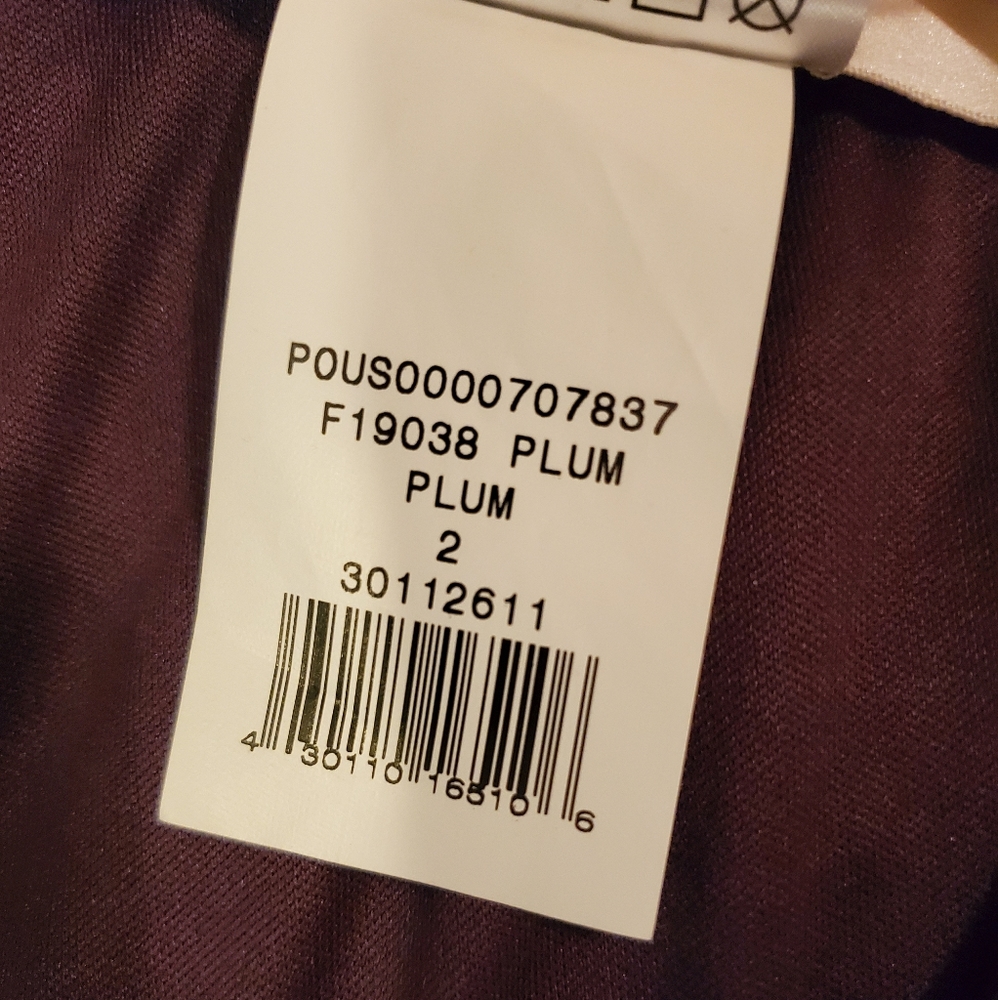 Dress - Picture 4 of 4